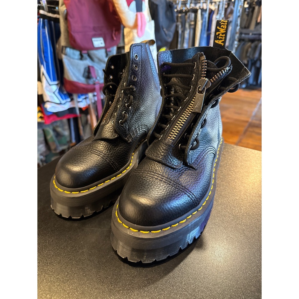 Dr. Martens Sinclair Black Milled Nappa Leather Platform Boots Mens 8 Womens 9